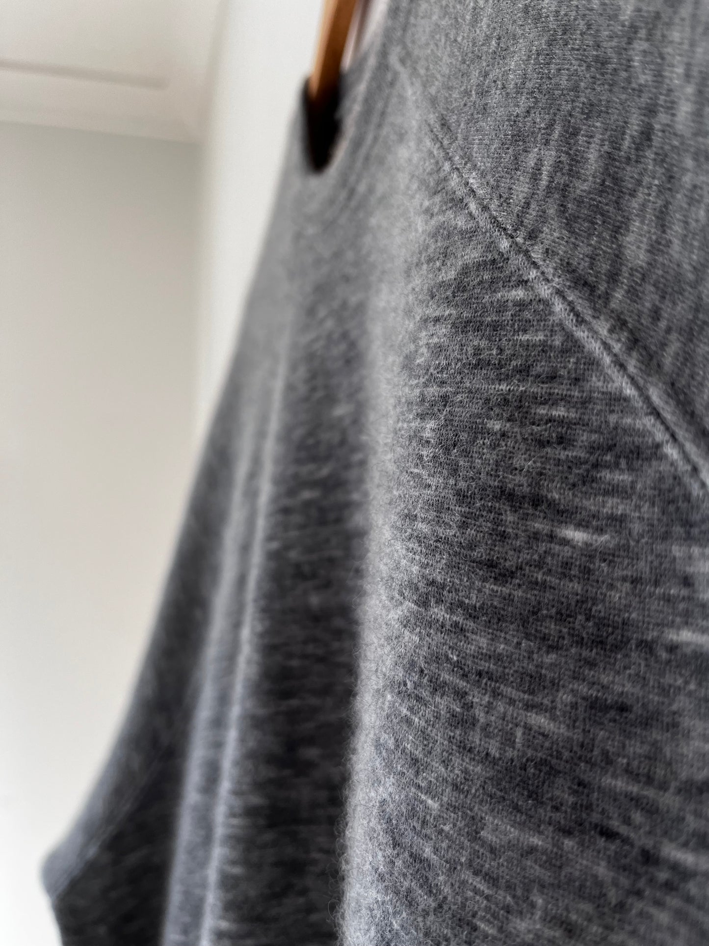 RAEY Grey Cotton Raglan Sweatshirt RRP$345 (12-16)