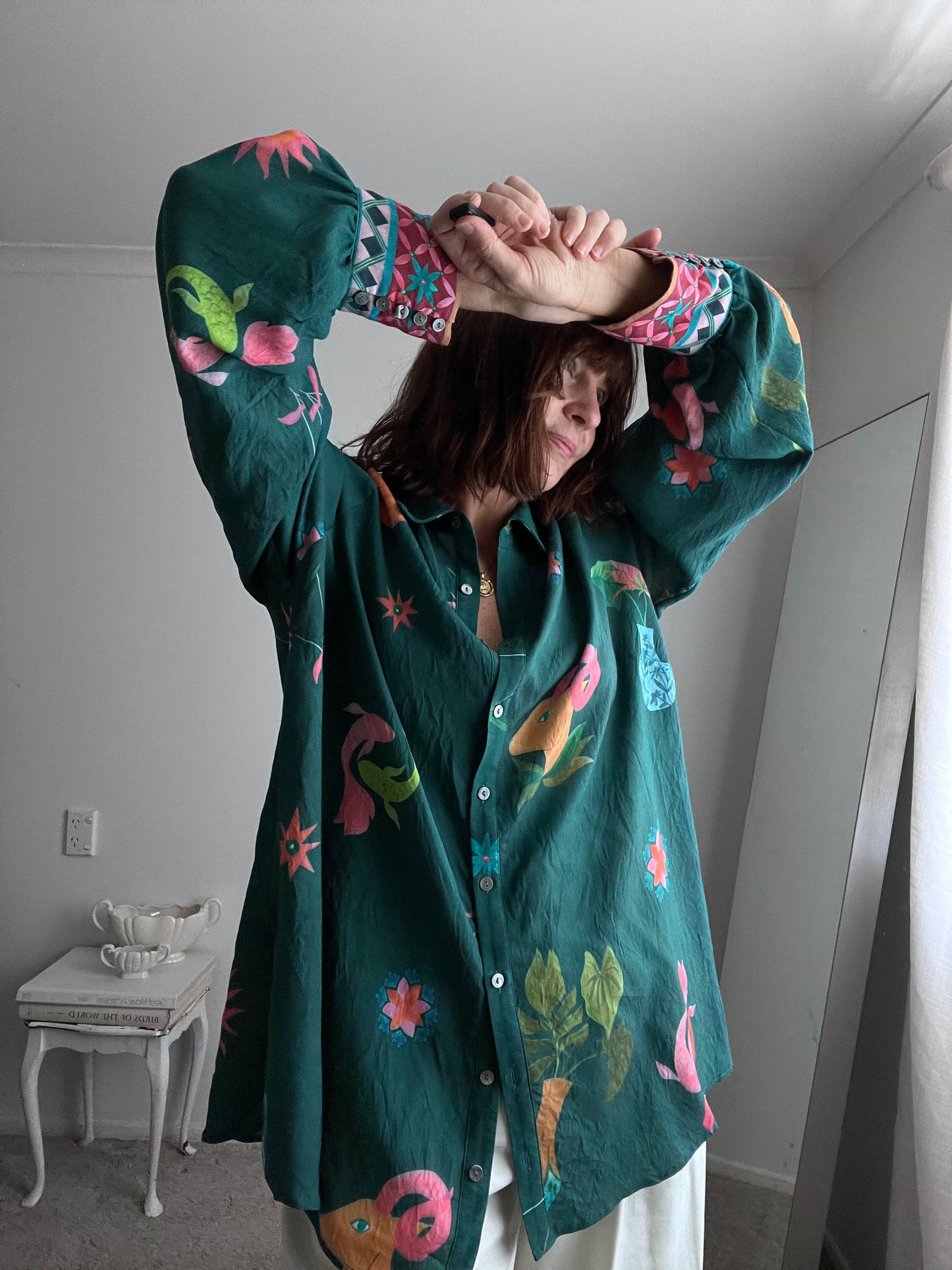 CITY CHIC shirt RRP$110 (16-20)