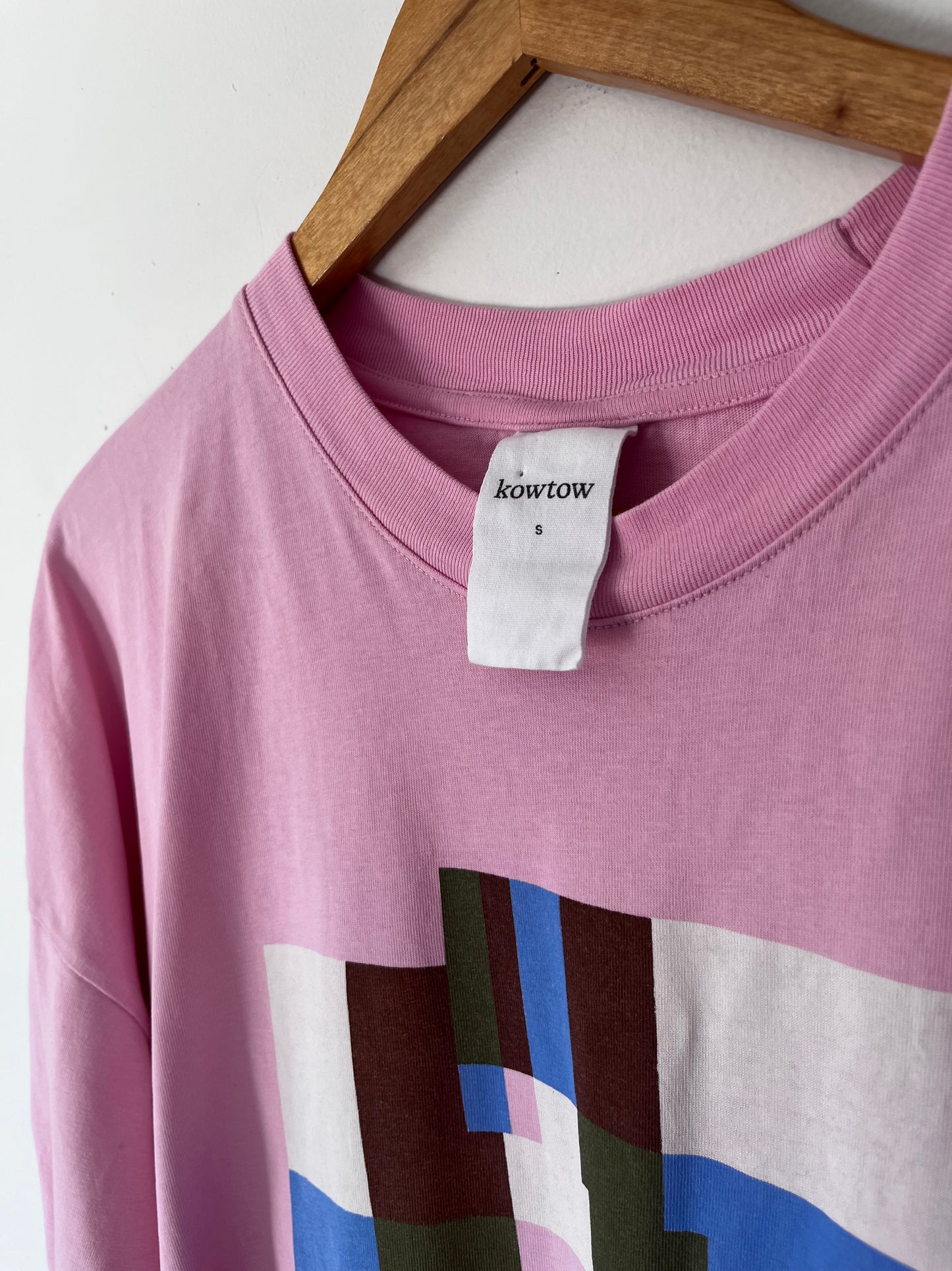 KOWTOW Pink Oversized Graphic Tee RRP approx $139 (10-14)