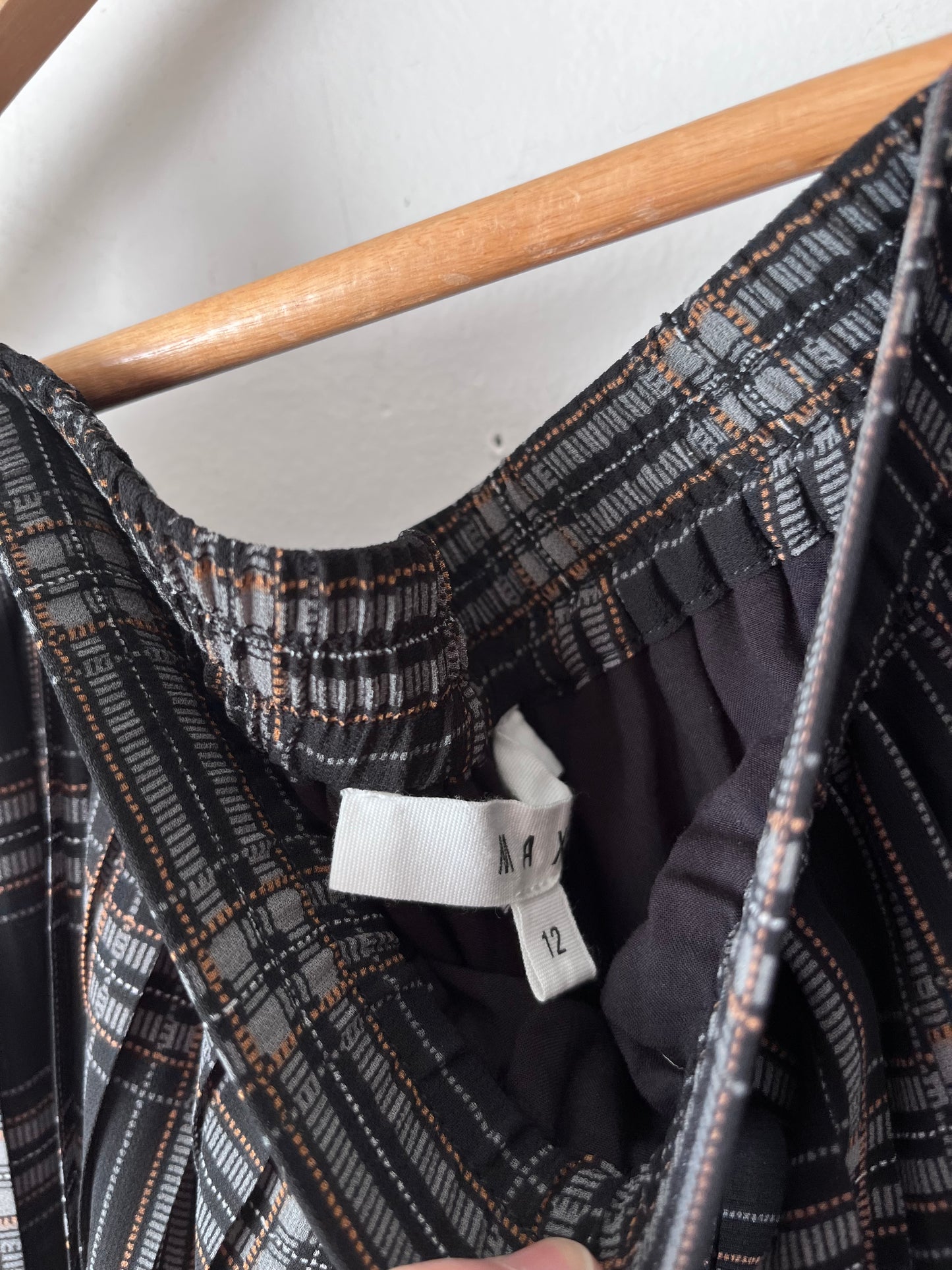 MAX Skirt RRP$129 (12)