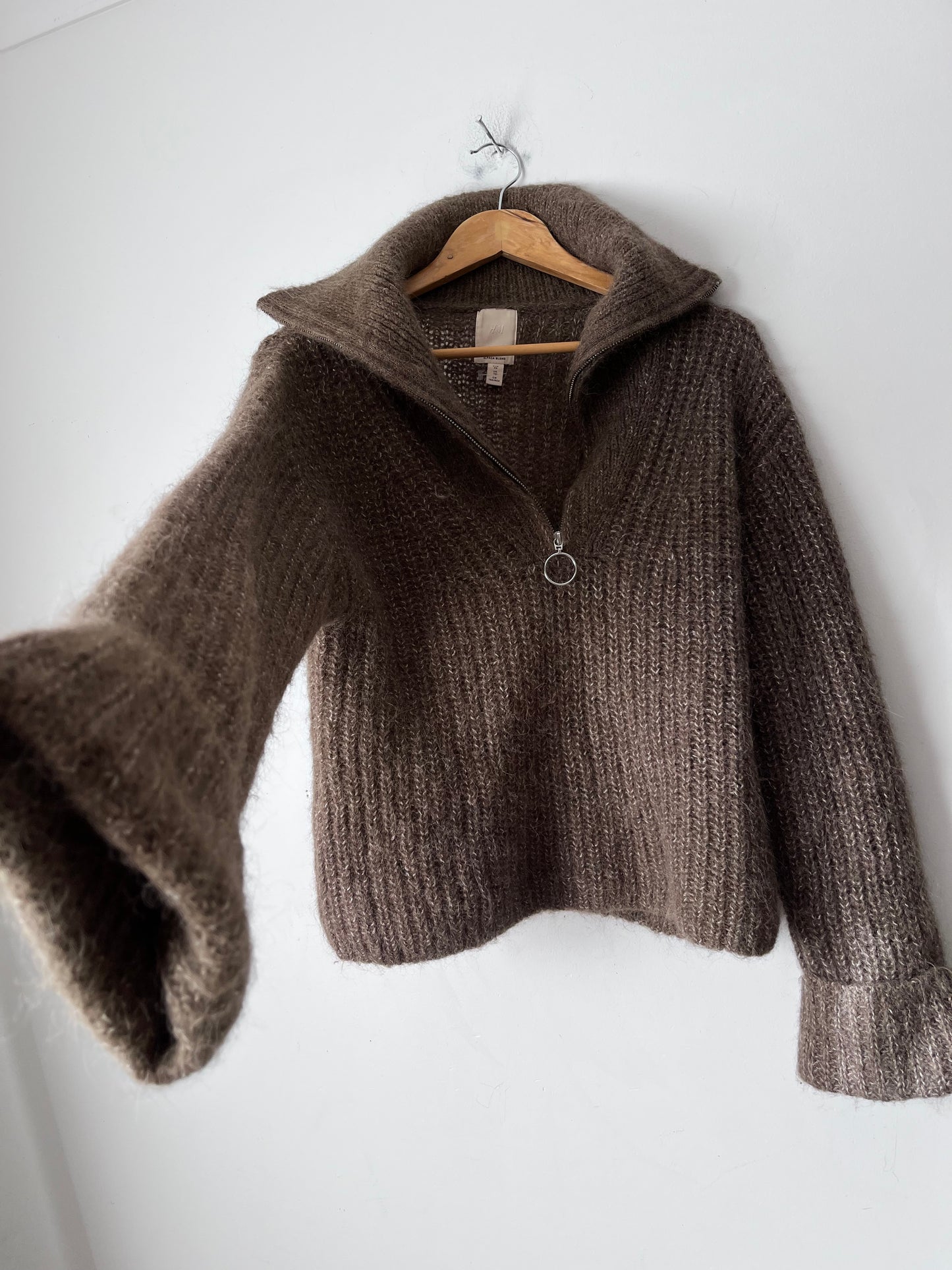 H&M Alpaca Jumper RRP$130 (8-12)