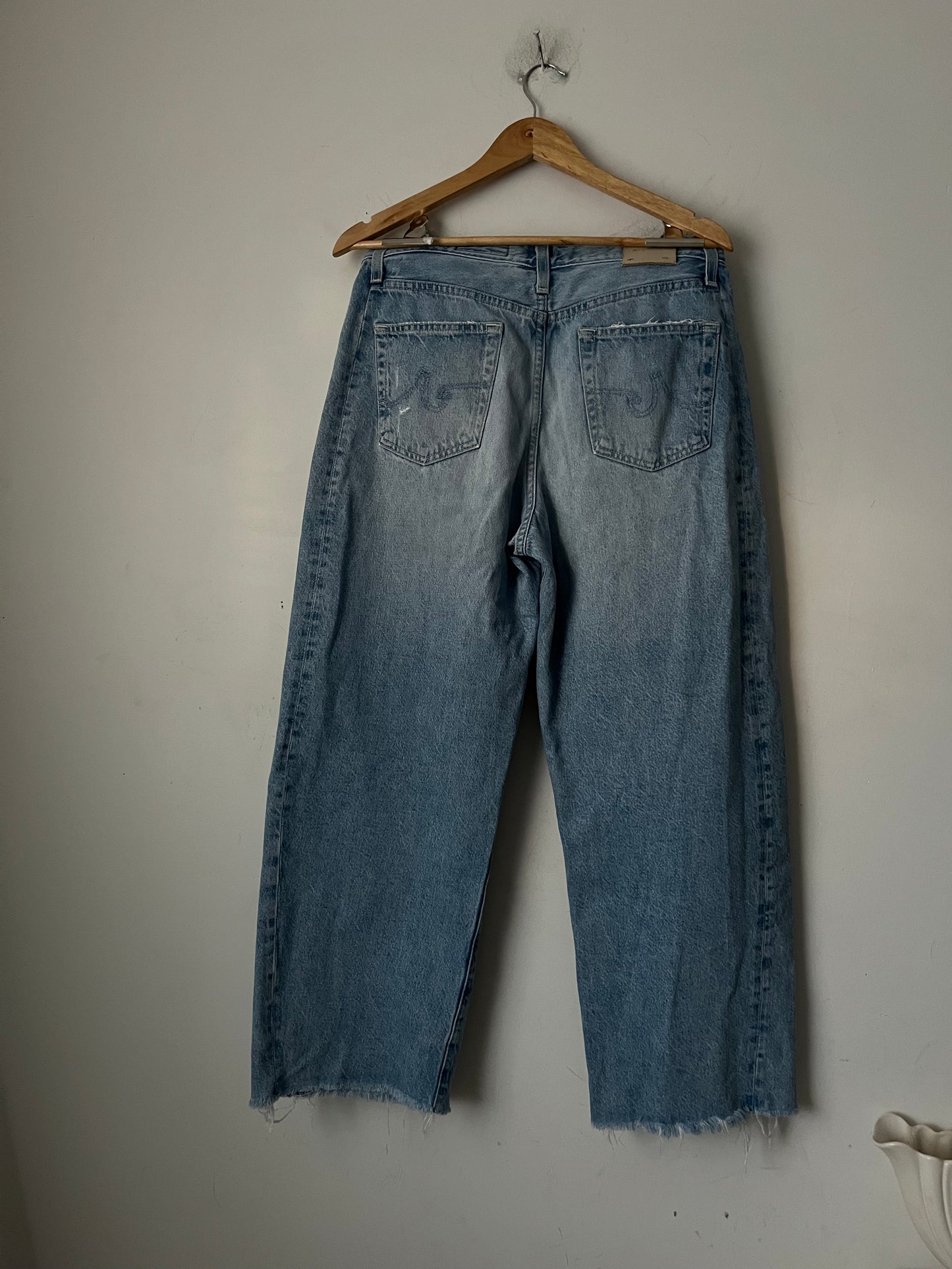 AG Hattie Crop High-Rise Barrel Jeans RRP $569 (10-12)