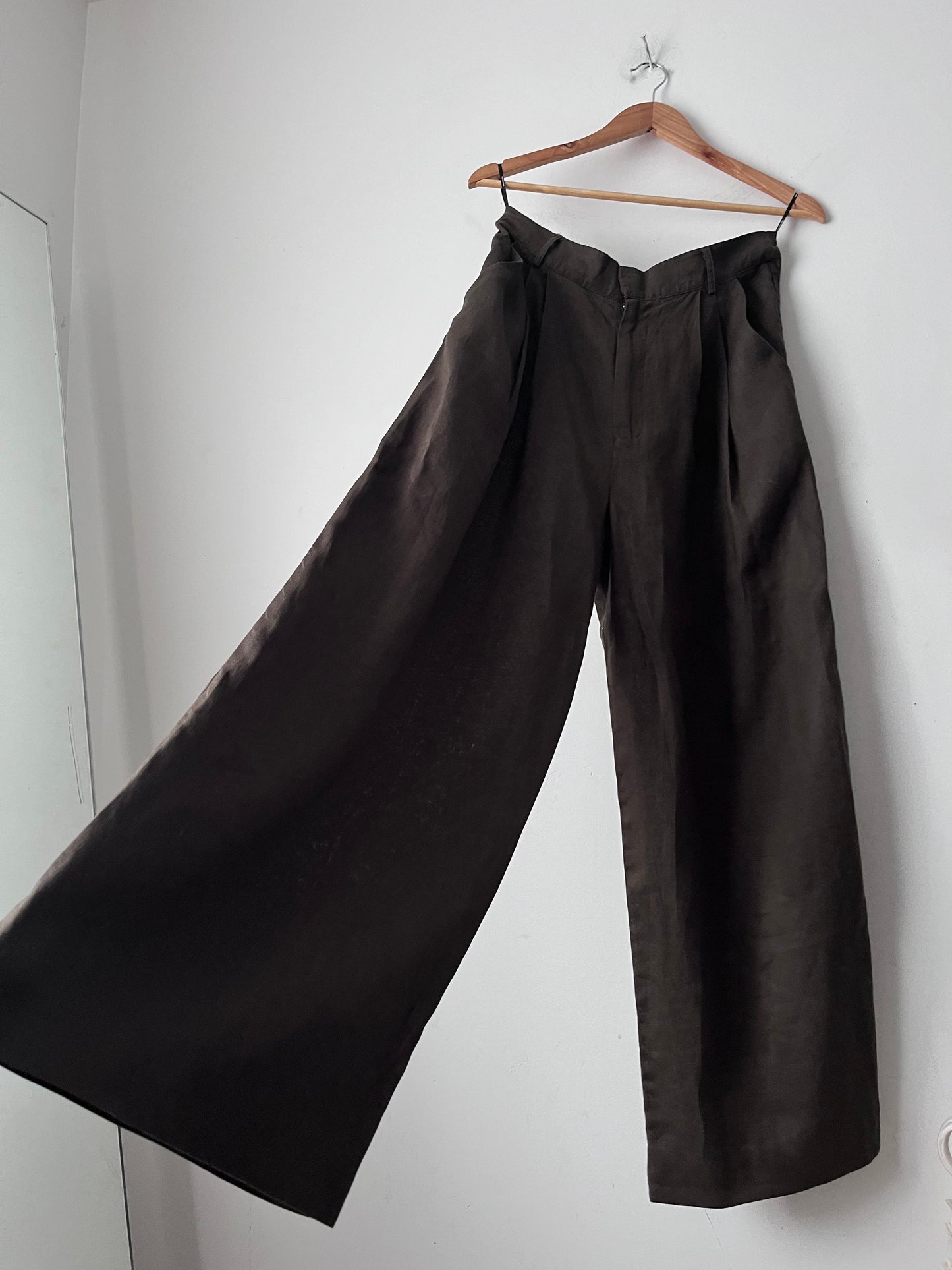SEED Linen Pants RRP$179 (10-12)