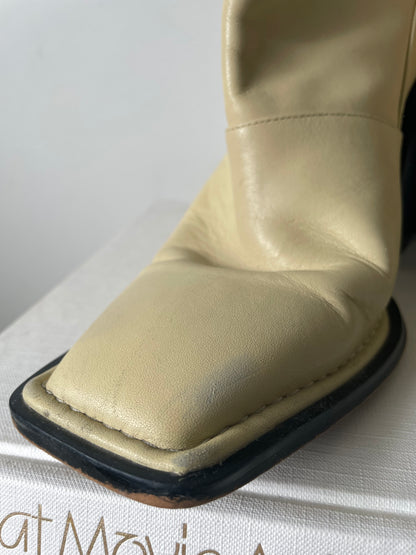 ALIAS MAE Eden Boots RRP$309 (38)