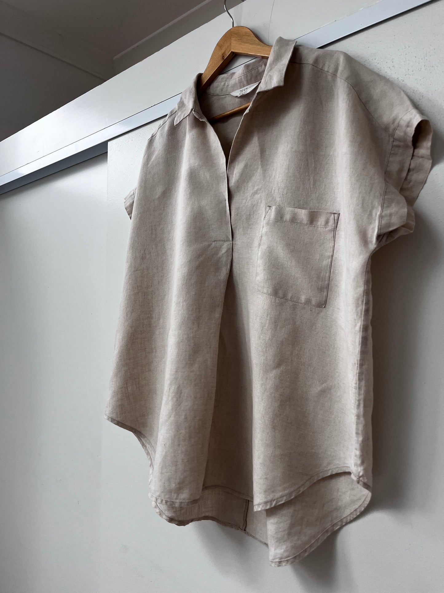 ZEST Pop-over linen top RRP$80 (16)