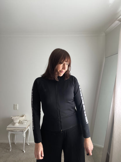 MOOCHI zip up RRP$300 (8-10)