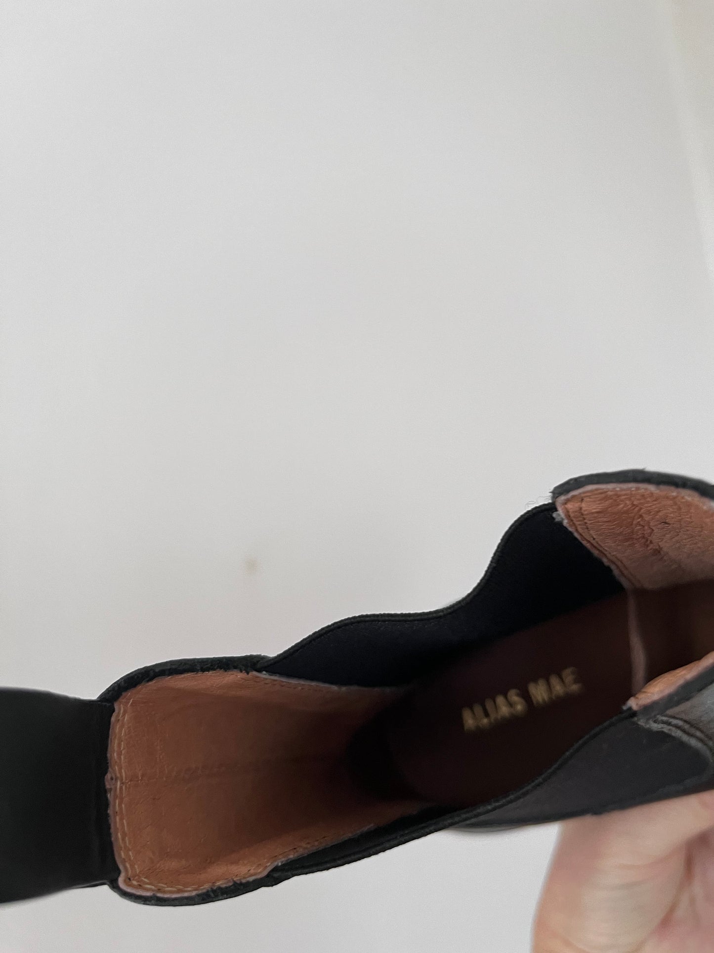 ALIAS MAE Leather Chelsea Boots RRP$320 (38)