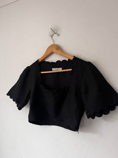 OWNLEY Black Linen Scallop Top RRP$180 (6-8)