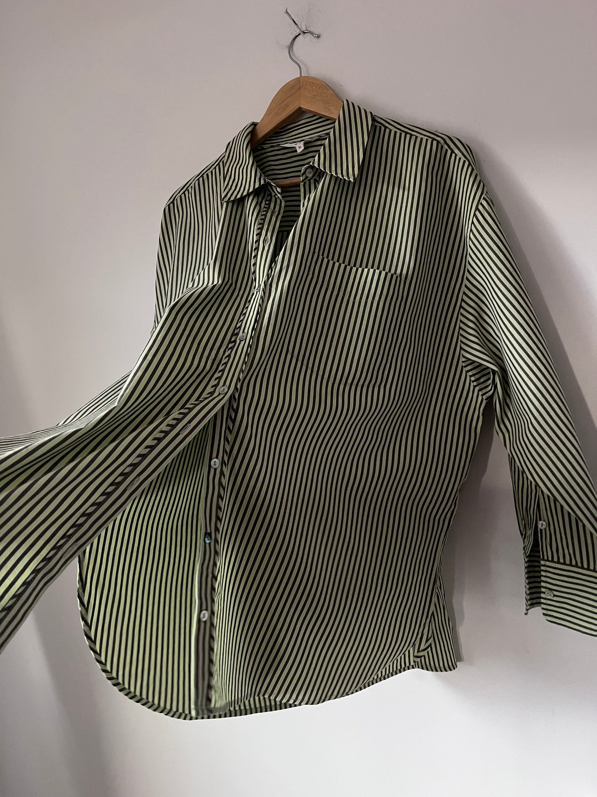 MAX organic cotton striped shirt RRP approx. $129.99 (Size 16-18)
