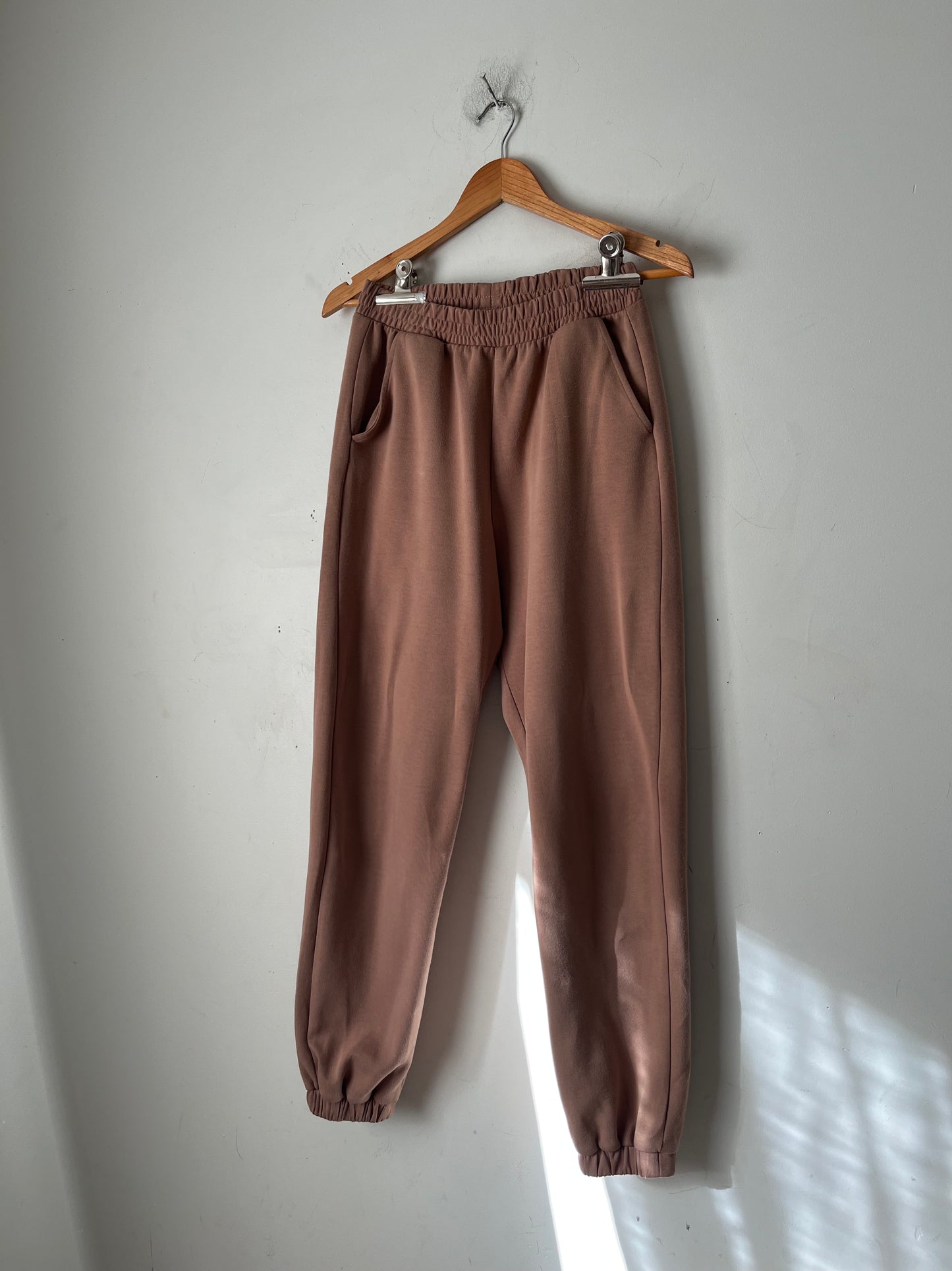 KOOKAÏ Embroidered Logo Lounge Set RRP$220 (8-10)