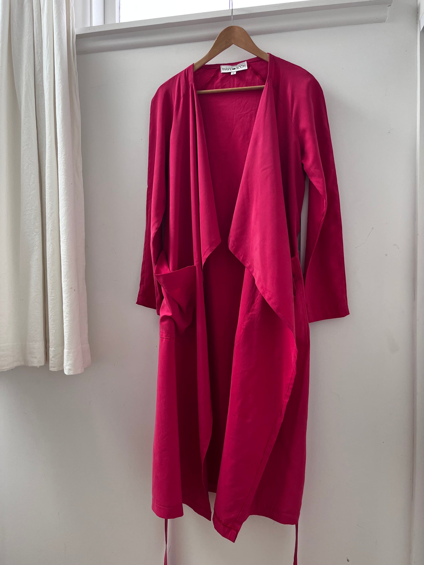 TAYLOR’S ROOM 100% Silk Long Drape Coat (10-12)