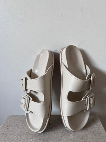 SEED Leather Slides RRP$169 (39)