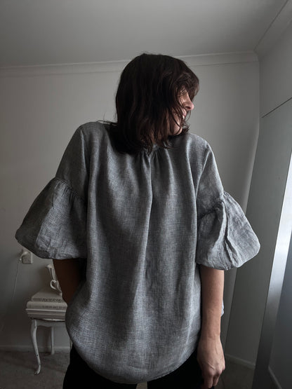 MOOCHI Nominate Linen Top RRP Approx. NZ$289 (12-14)