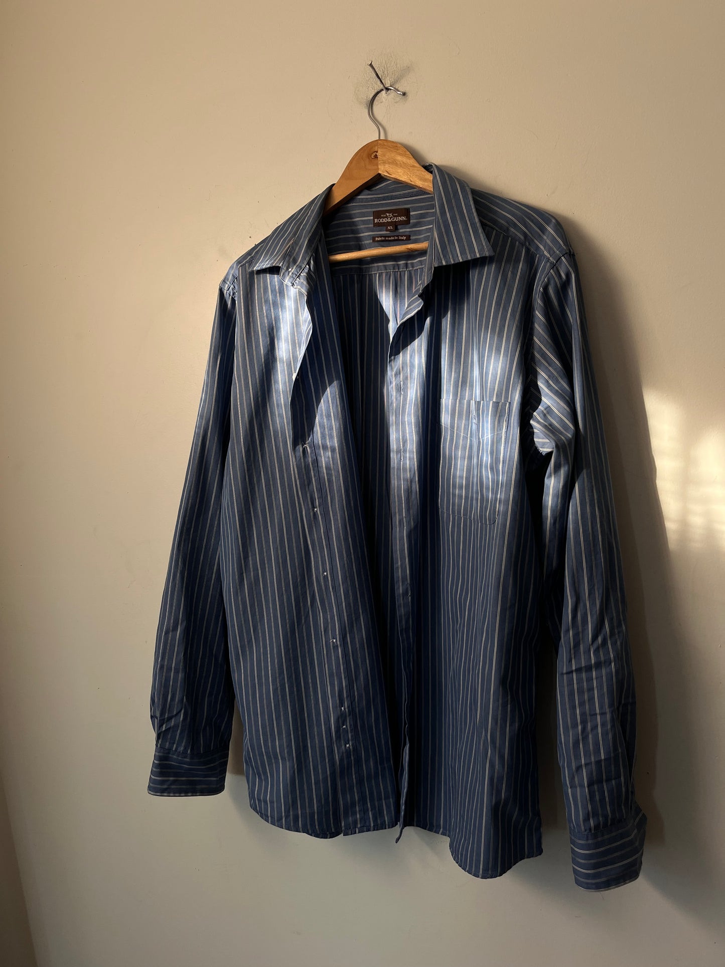 RODD & GUNN Italian Cotton Shirt RRP$139 (14-16)