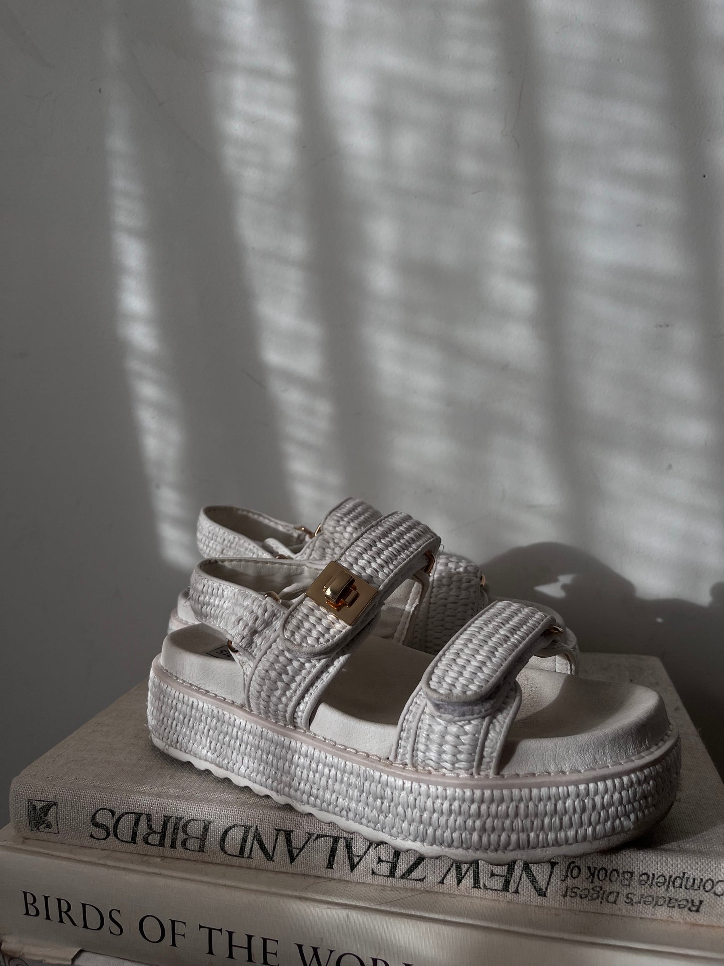 STEVE MADDEN ‘Bigmona’ sandal RRP$189 (7.5)