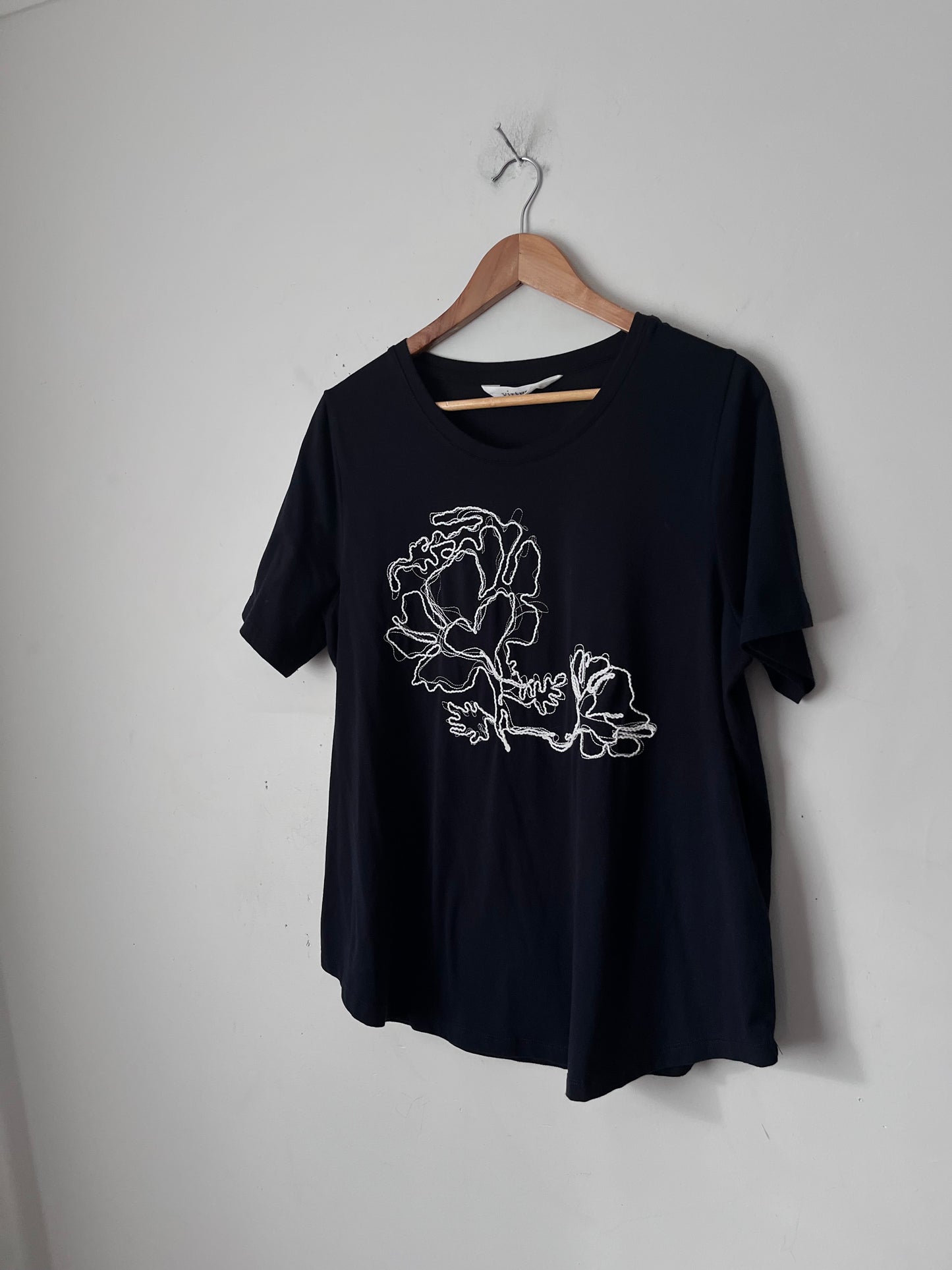 VIRTUELLE TShirt RRP$70 (14)