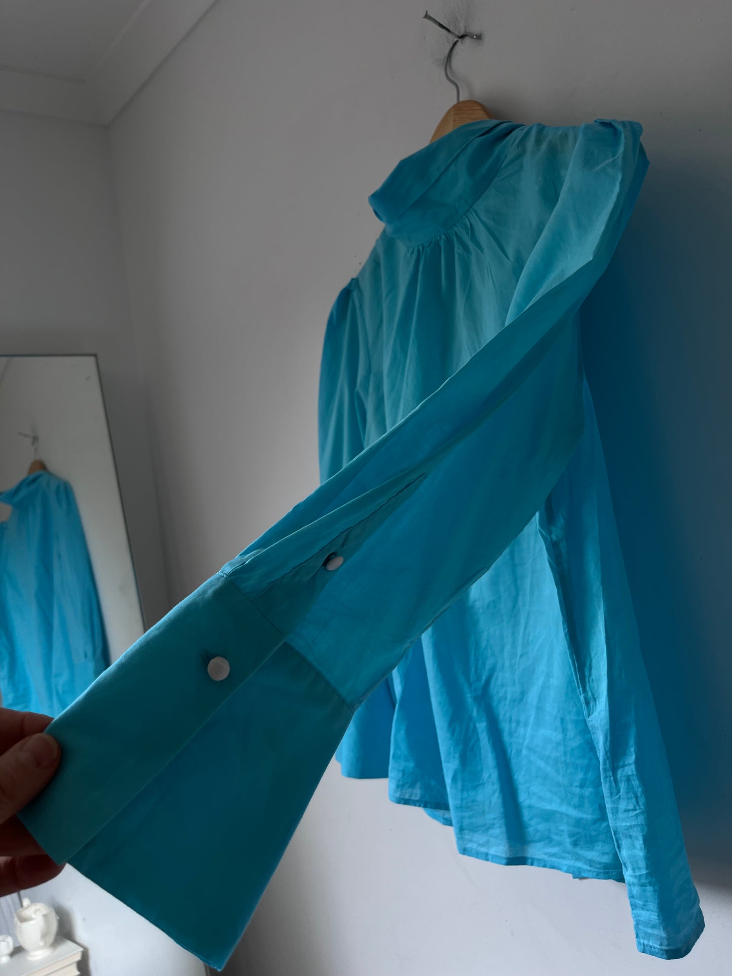 MAX blouse RRP$140 (8-10)