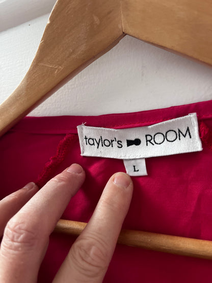 TAYLOR’S ROOM 100% Silk Long Drape Coat (10-12)