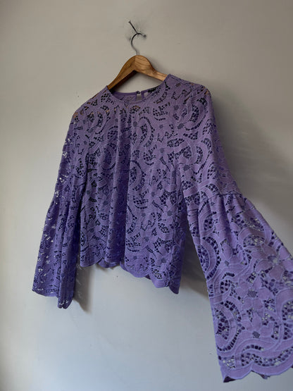 DECJUBA top RRP$100 (8-10)