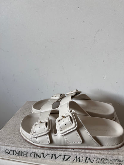 SEED Leather Slides RRP$169 (39)