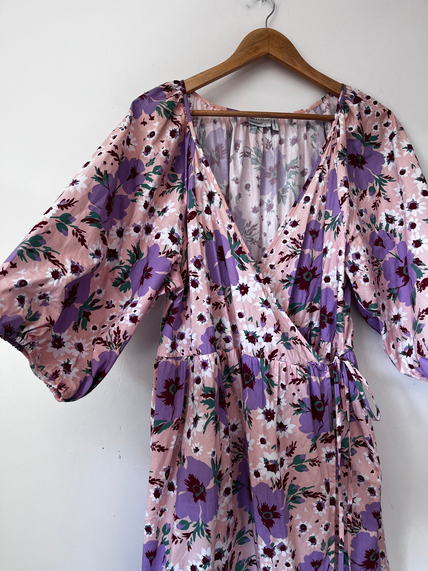 ASOS DESIGN Pink & Purple Floral Wrap Dress RRP$140 (14 imo)