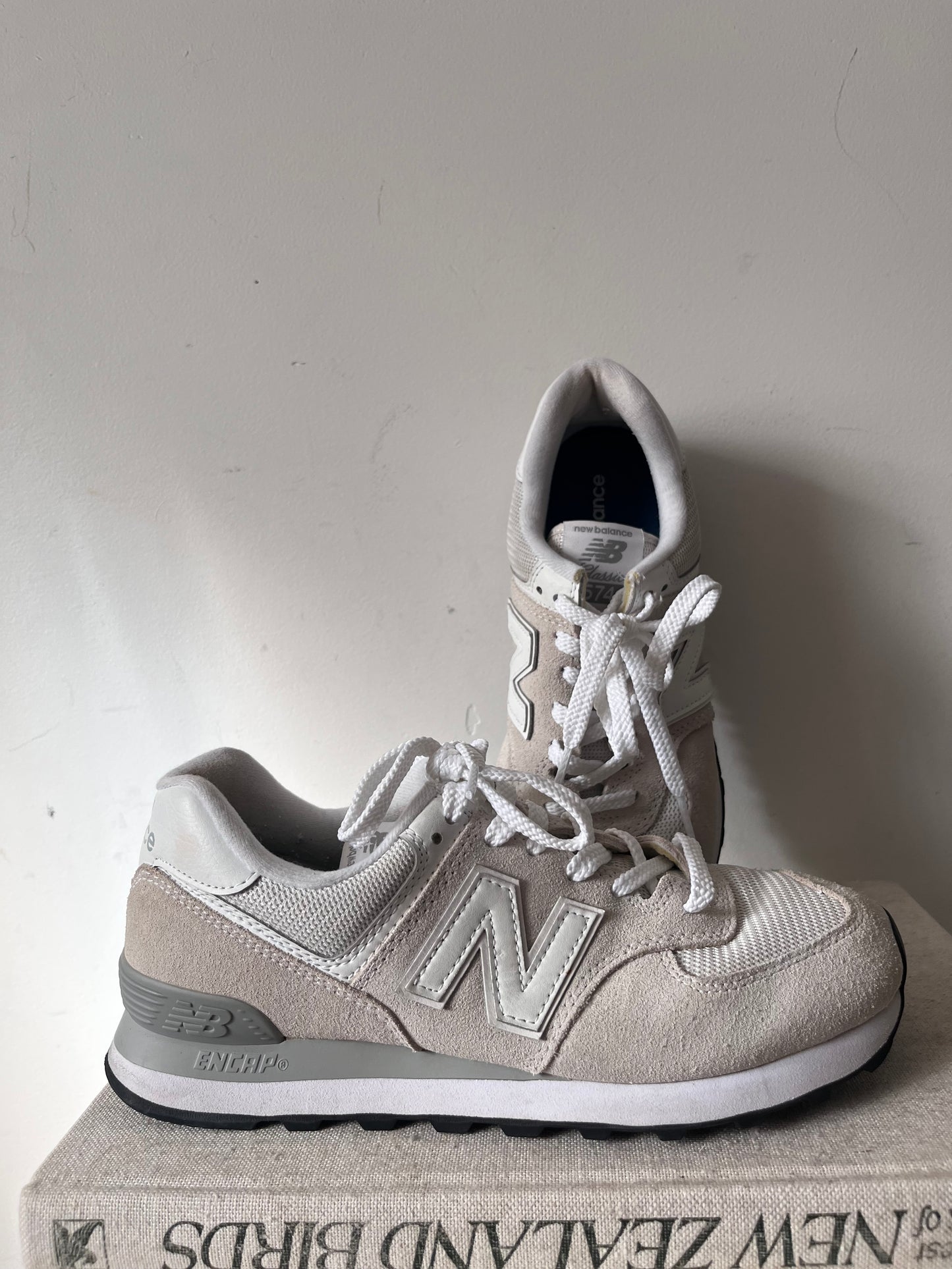 NEW BALANCE 574 Classic Sneakers RRP$160 (40.5)