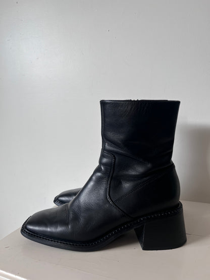 MI PIACI Leather Square Toe Ankle Boots RRP approx. $400 (Size 37)