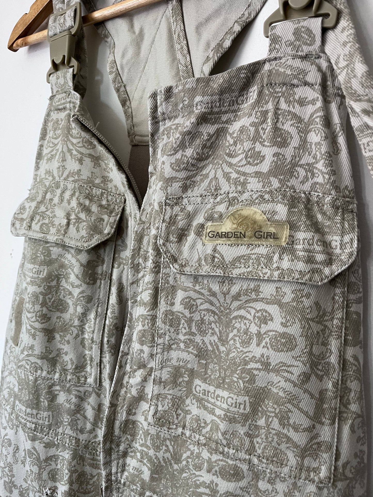 GARDENGIRL overalls RRP$130 (12)