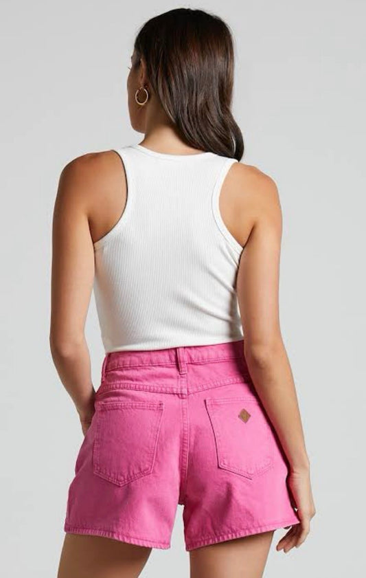 ABRAND ‘Venice’ Denim Shorts RRP$118 (6-8)