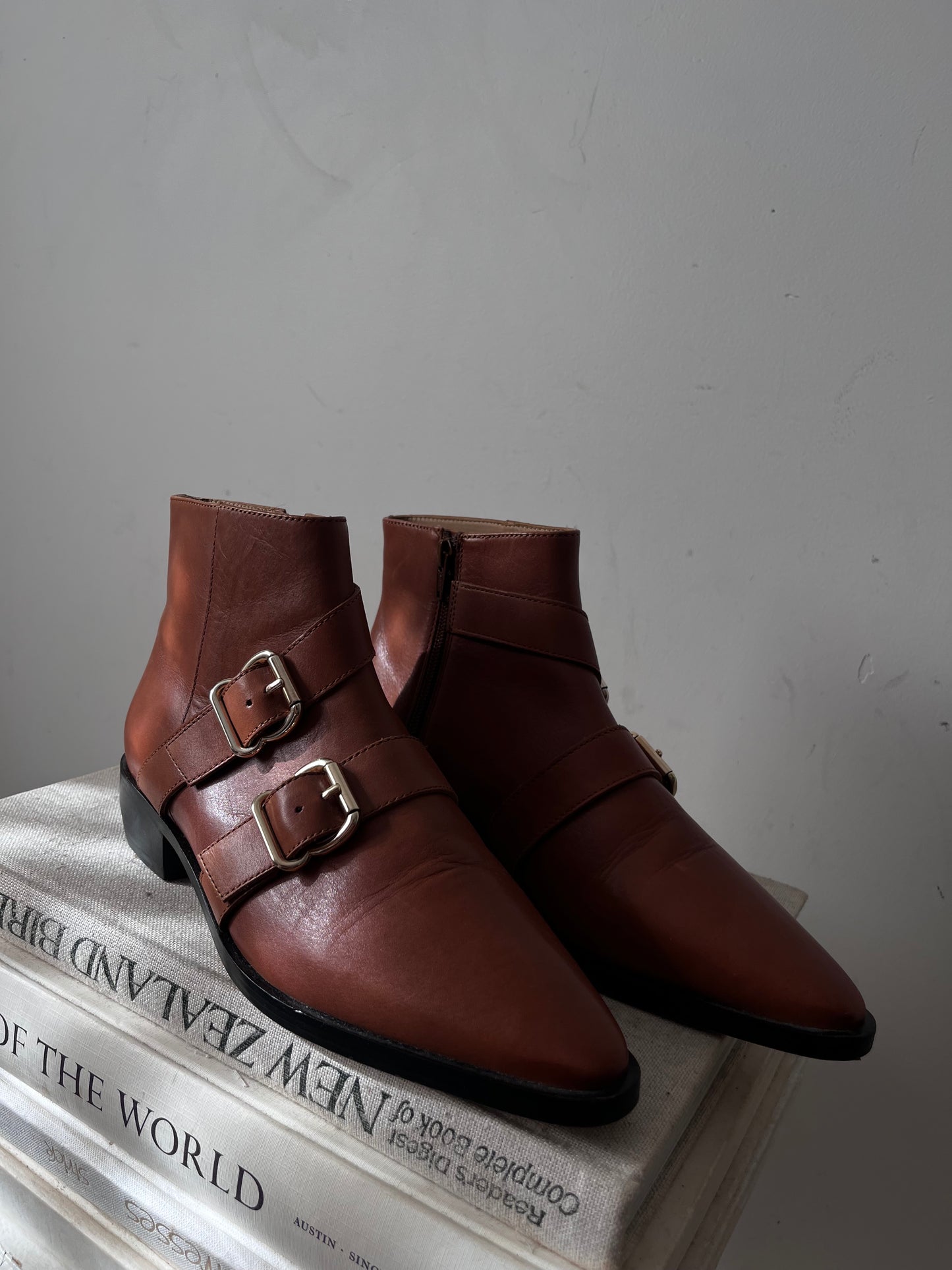 COUNTRY ROAD Candice ankle boots RRP$249 (39)