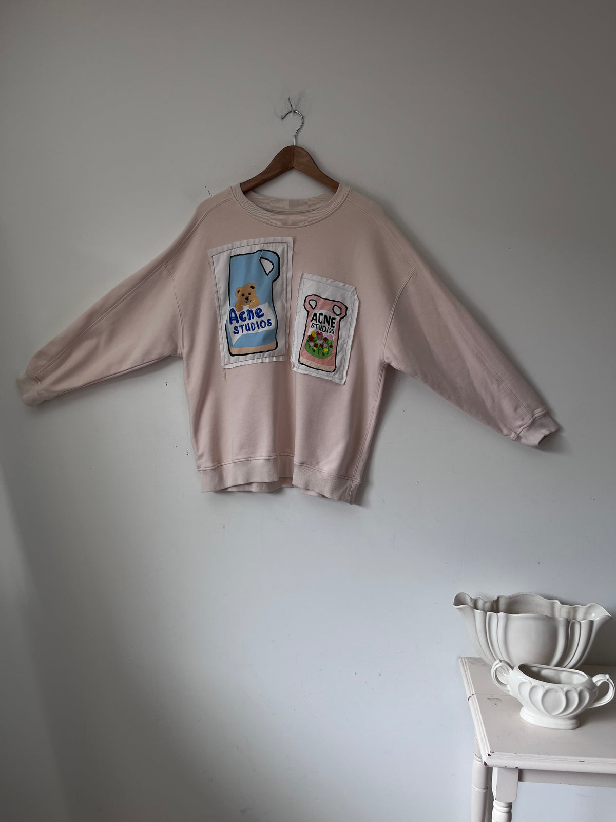 ACNE STUDIOS Bear Patch Sweatshirt RRP$650 (10-12)