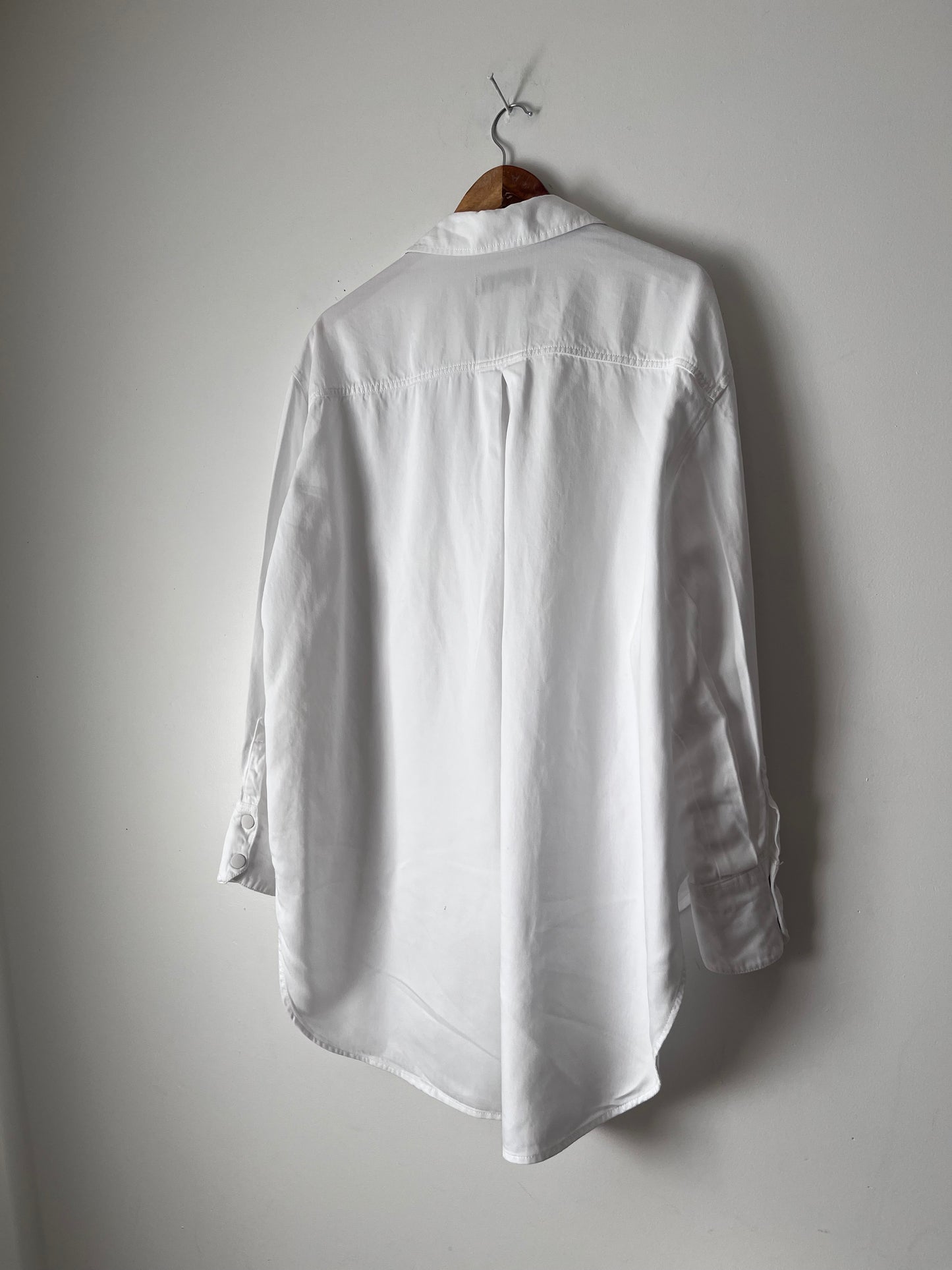 AJE ‘Athletica’ button-down shirt RRP$239 (12-14)