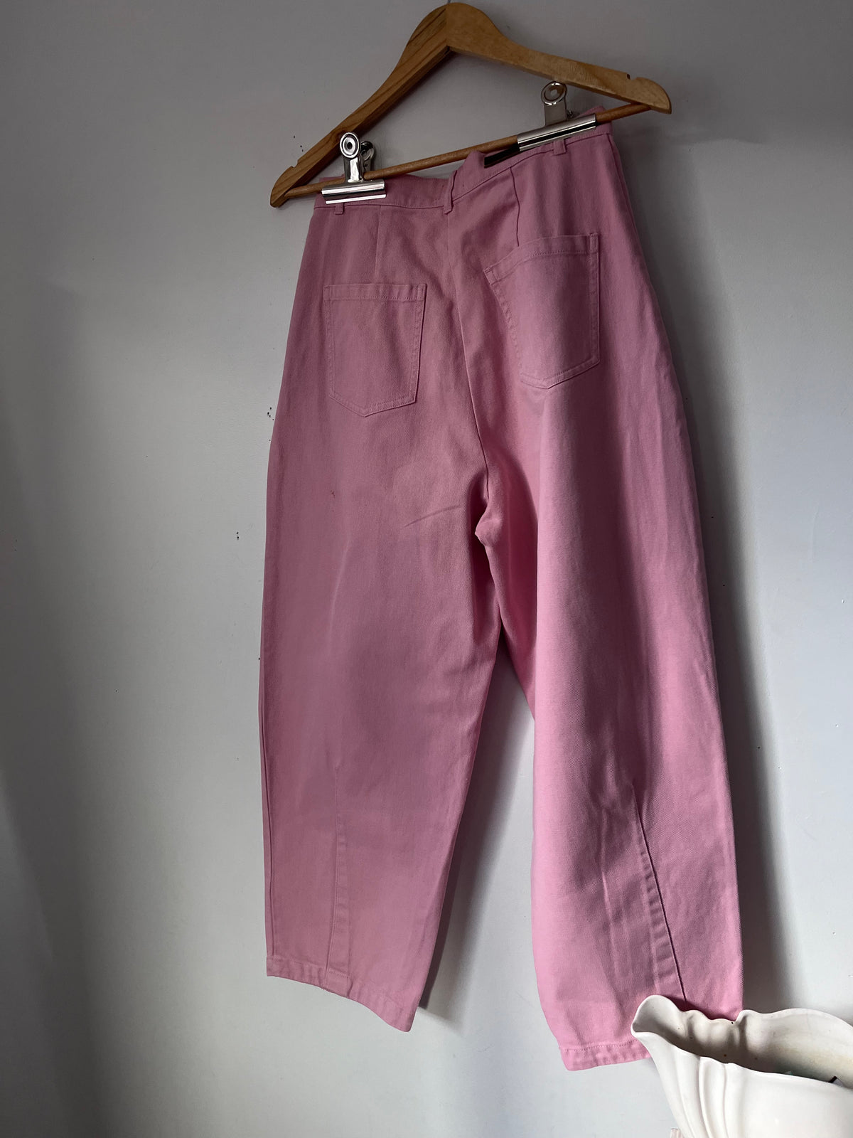 GORMAN pleat front jeans RRP approx. $219 (Size 8)