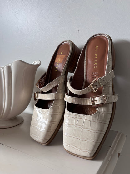 MI PIACI Leather Buckle Mules RRP approx. $280 (Size 37)