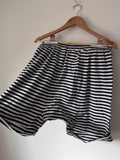 MOOCHI striped relaxed shorts RRP approx. $229 (Size 10)