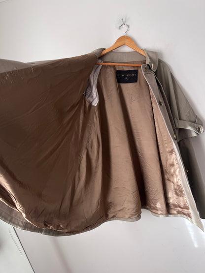 BURBERRY - 2006 Show - Swing Coat by Christopher Bailey RRP$3000 (10-16)