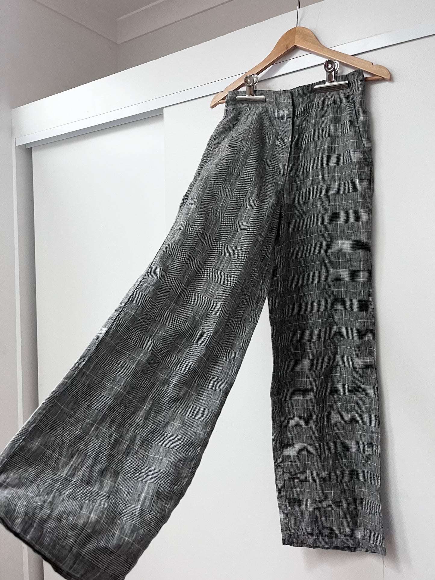 MAX Wide Leg Pants RRP$119.99 (Size 6)