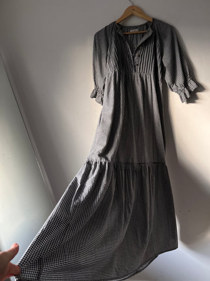 FABRIK Dress RRP$269 (8-10)