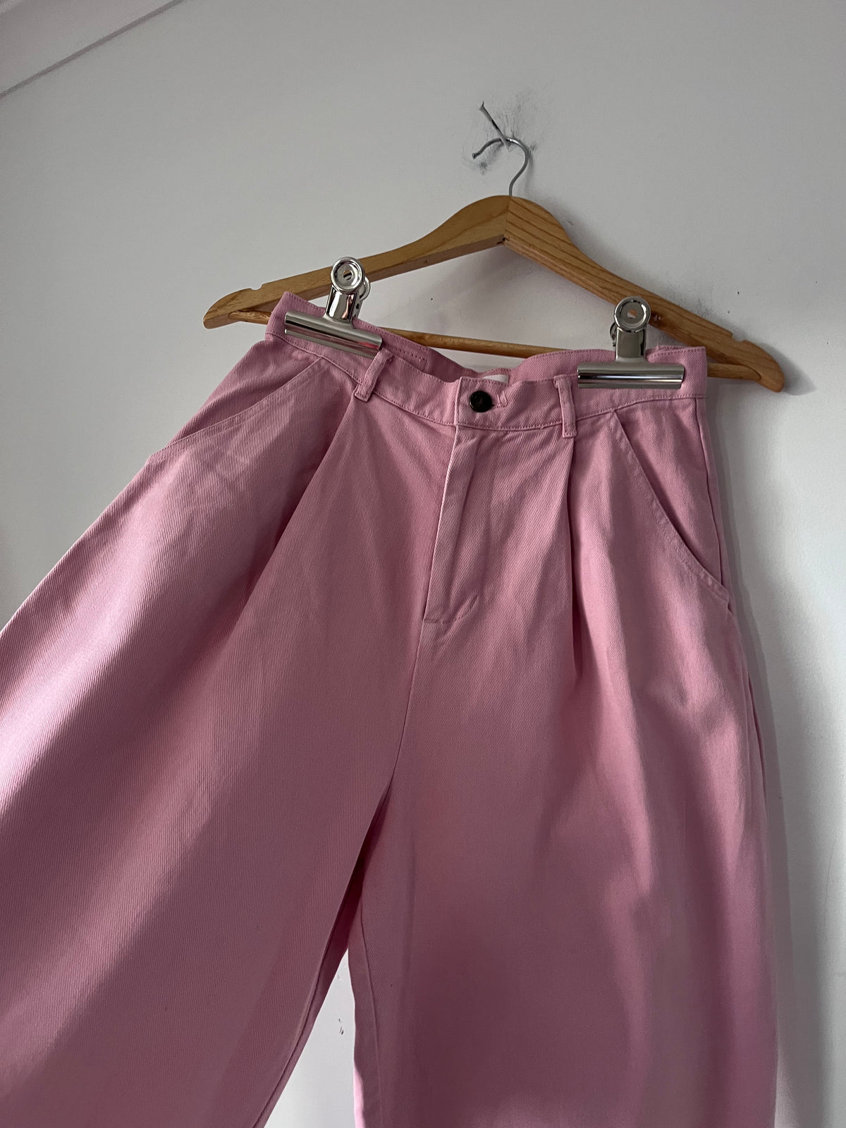 GORMAN pleat front jeans RRP approx. $219 (Size 8)