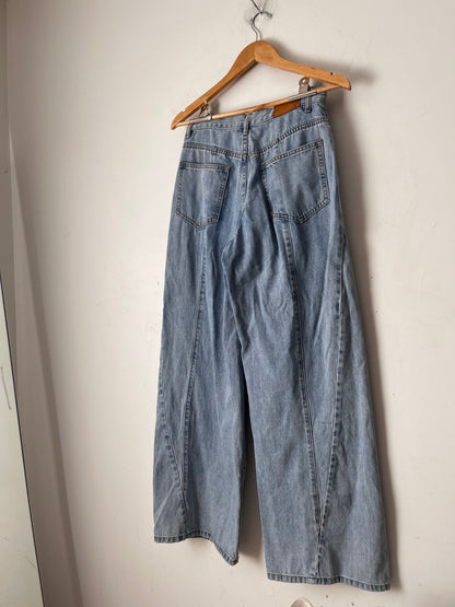 MAX Lisbon Panel Detail Jeans RRP$150 (6-8)