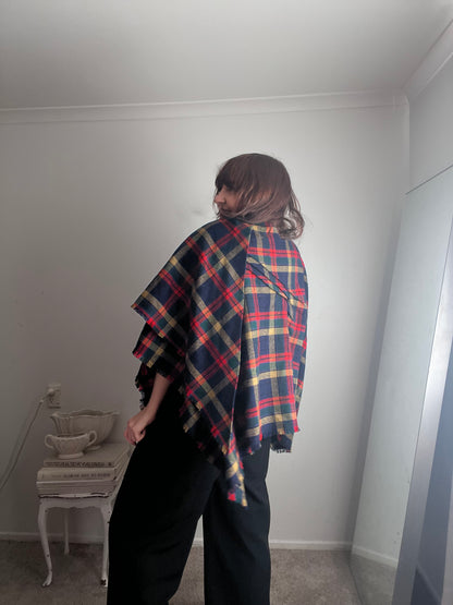 BRANIGAN WEAVERS Irish Tartan Wool Cape RRP$250 (One Size)
