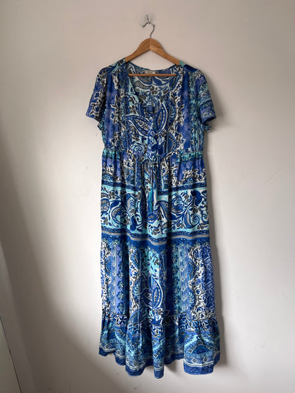 ORIENTIQUE Dress (14-16)