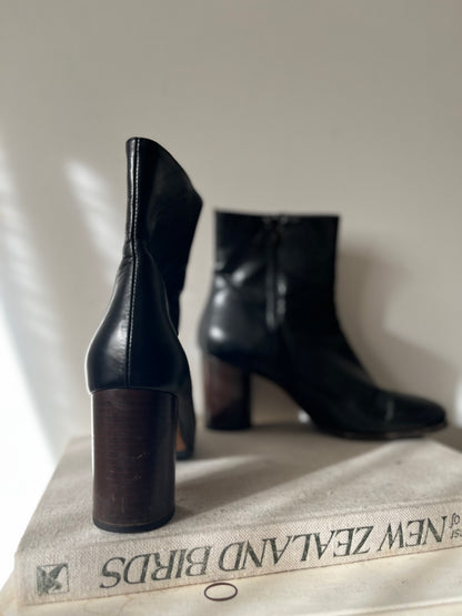 REBE ‘Studio’ Boots RRP$700 (39)