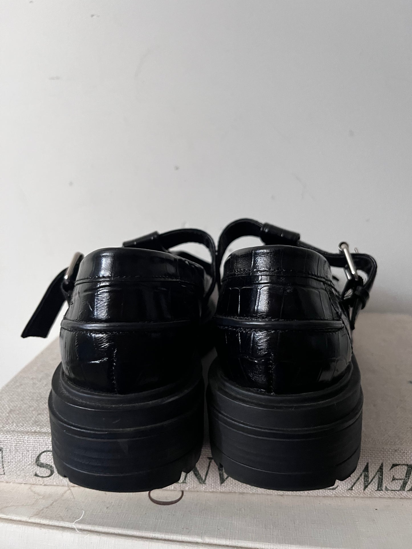 MI PIACI Mary Jane Loafers (39)