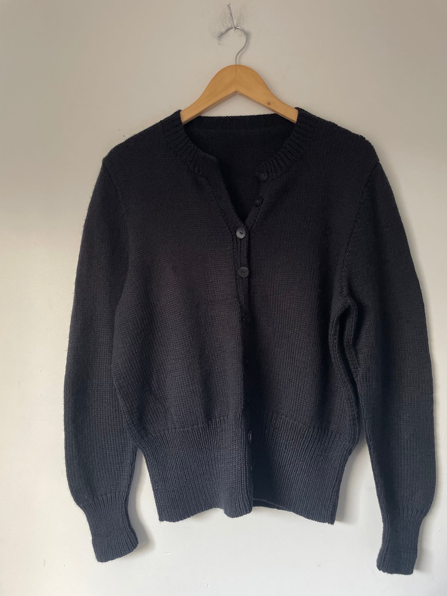 Hand knit cardigan (10-12)