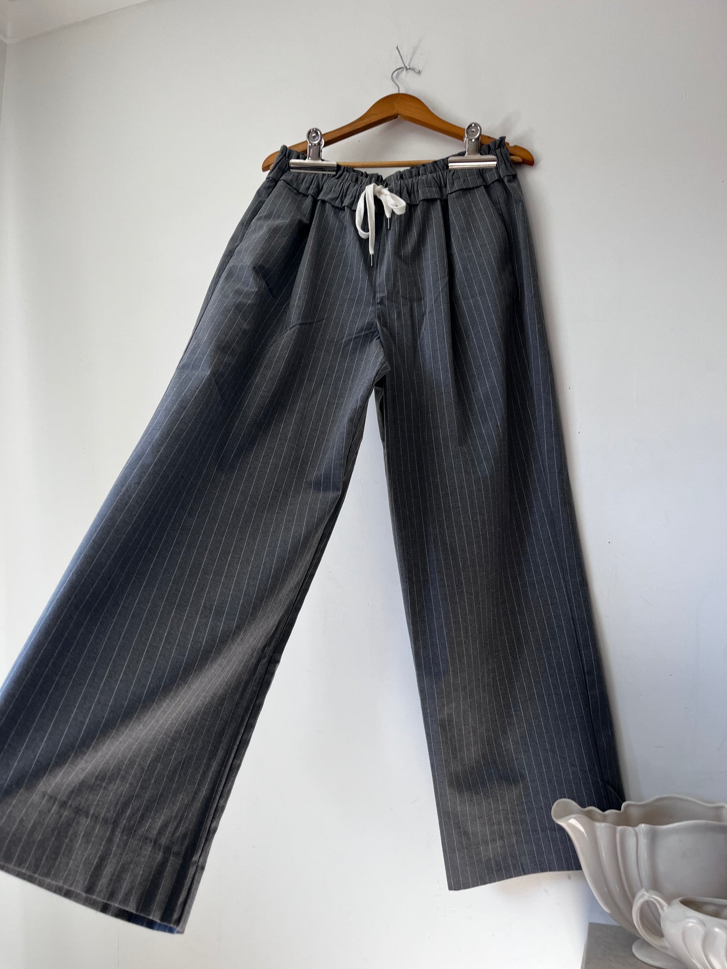 MINERAL Pinstripe Wide Leg Pants (14)