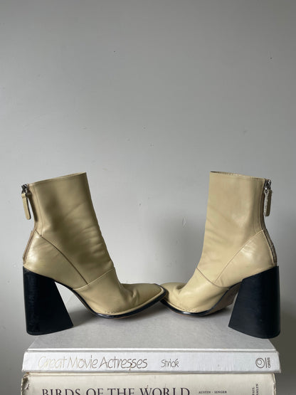ALIAS MAE Eden Boots RRP$309 (38)