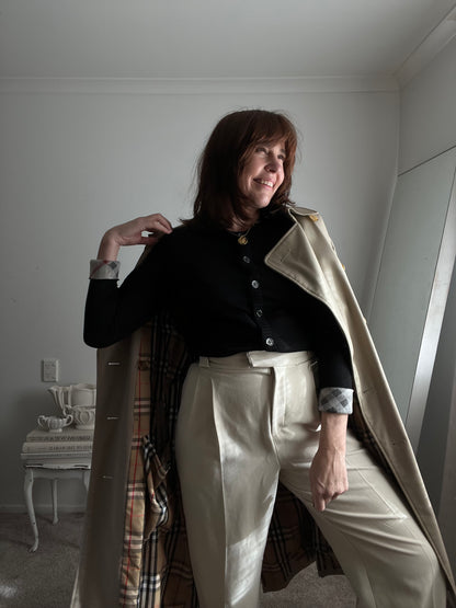BURBERRY Fine Wool Cardigan RRP$400 (8-10)
