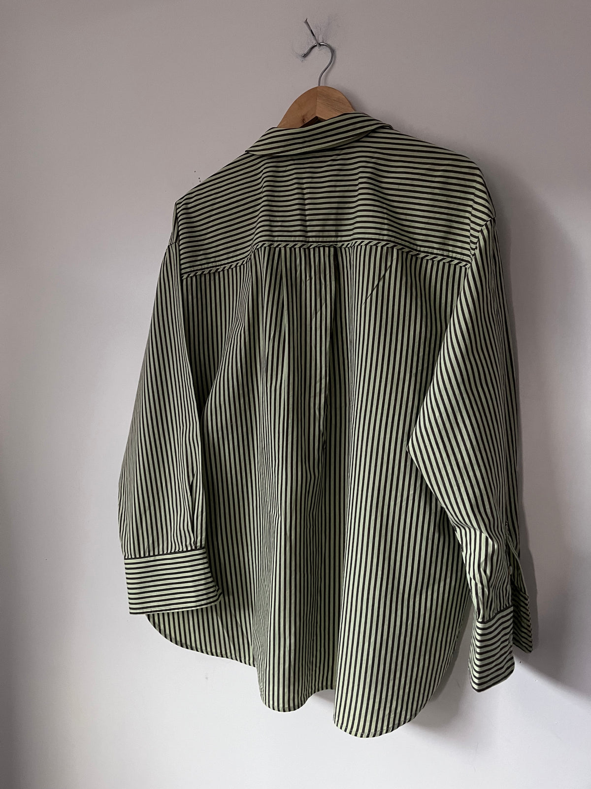 MAX organic cotton striped shirt RRP approx. $129.99 (Size 16-18)
