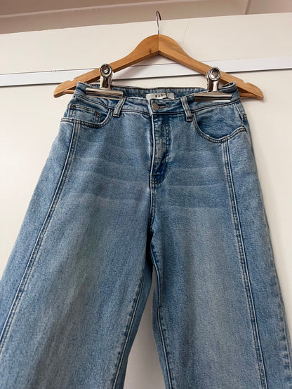 MAX Wide Leg Panel Jeans RRP$159.99 (10)